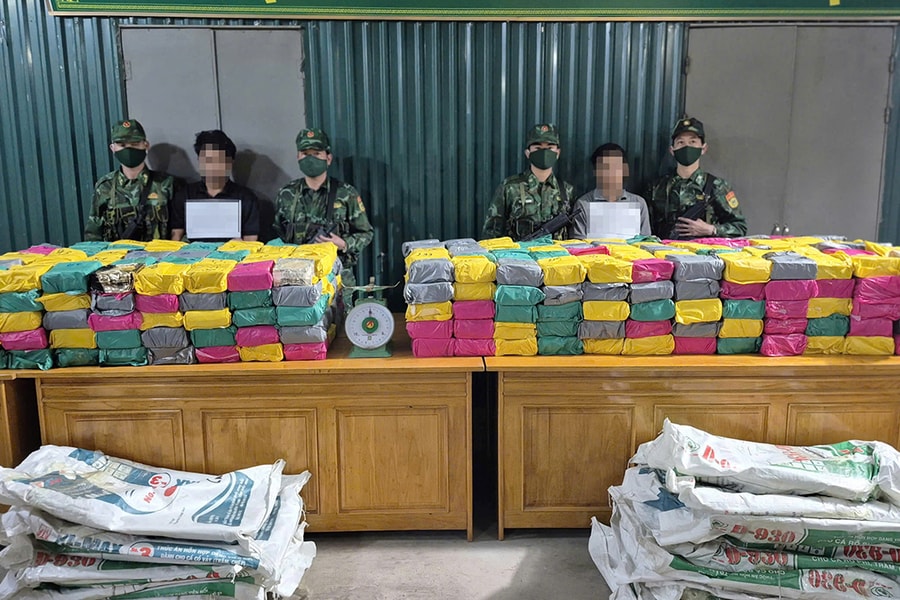 Vận chuyển nửa tấn ma túy trên xe đầu kéo ở miền Trung