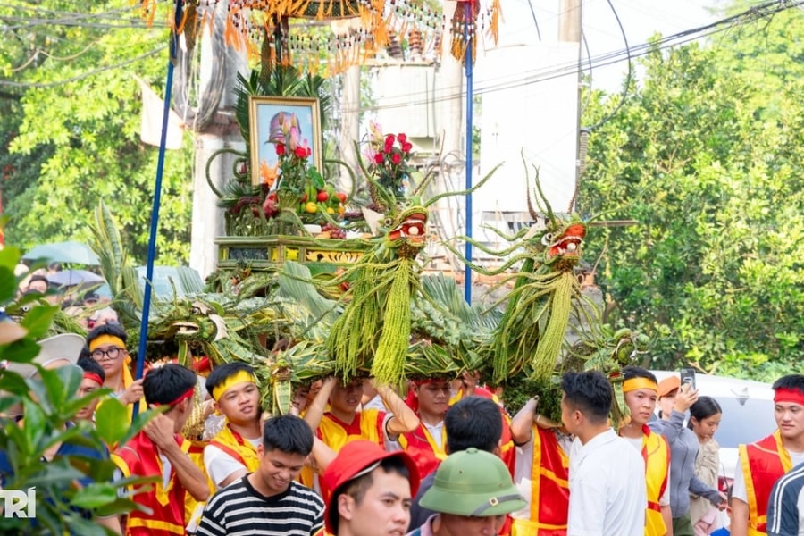 Độc đáo kiệu lá hình rồng làm trong 7 ngày để đón Trung thu ở Hà Nội