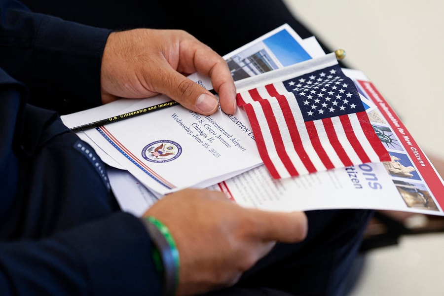 Người Mỹ đổ sang châu Á và Mỹ Latin tìm quốc tịch thứ hai