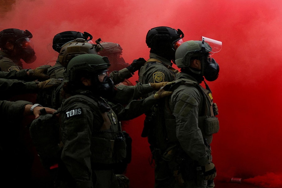 Ông Trump lách lệnh chặn của thẩm phán, điều Vệ binh Quốc gia đến Portland