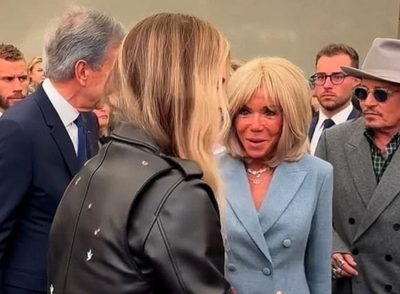 Johnny Depp bị ngó lơ