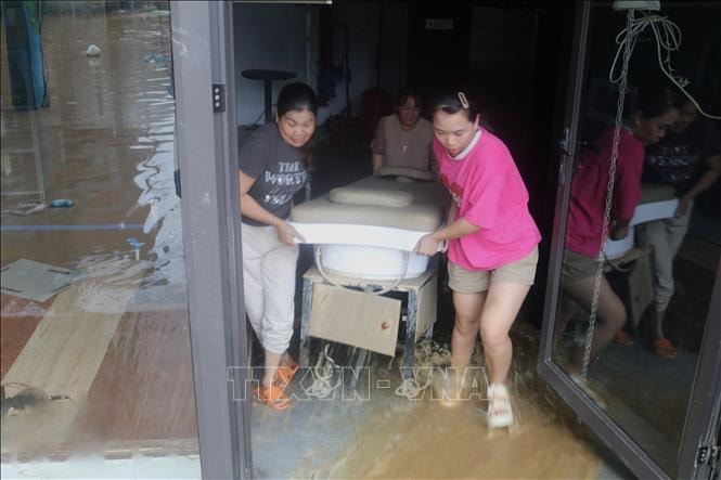 Cao Bằng: Lũ dâng bất ngờ, hàng nghìn người dân phải sơ tán khẩn cấp