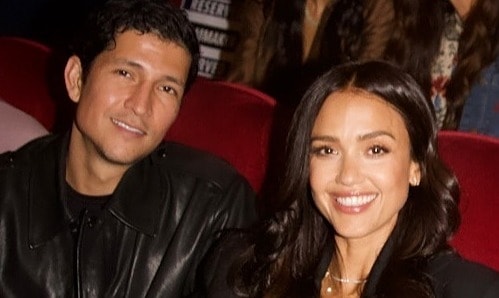 Jessica Alba lần đầu đi thảm đỏ cùng bạn trai