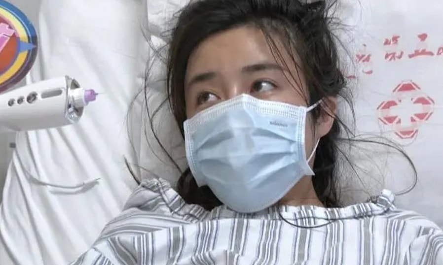 Người phụ nữ bị khoét 57 hố trên tay sau khi tiêm 'tan mỡ'