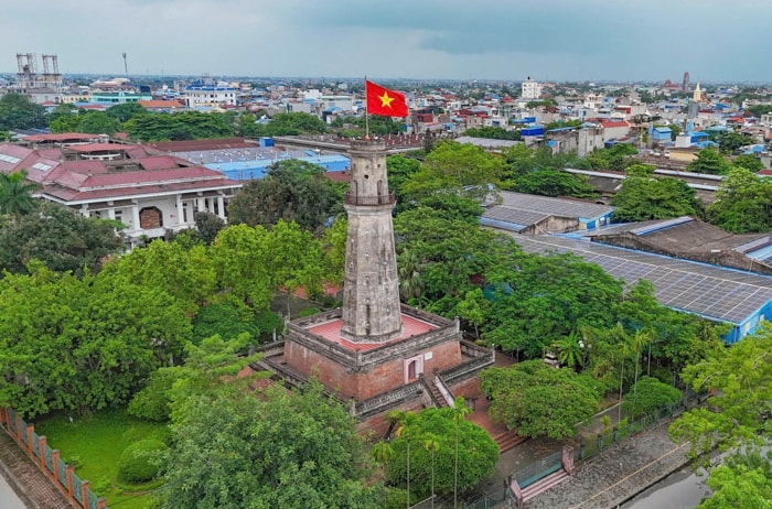 Kỳ đài Thành Nam - 'Địa chỉ đỏ' để giáo dục lịch sử