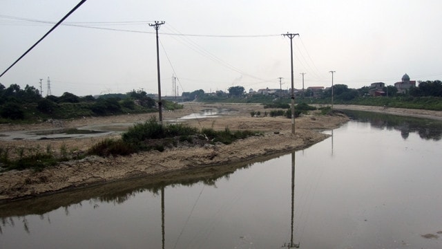 Ngừng tiêu nước vào hệ thống công trình thủy lợi Bắc Đuống