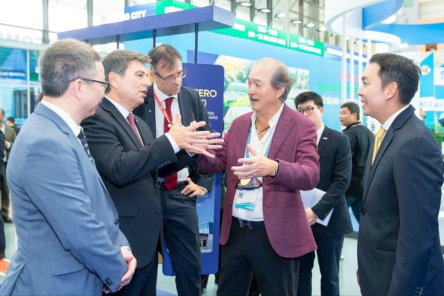 'Siêu cảng' logistics của Bầu Hiển sắp có kho hàng không kéo dài