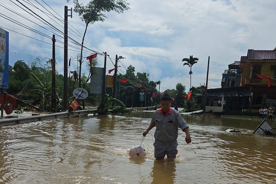Tăng cường lực lượng, ứng cứu thông tin xuyên đêm tại Thái Nguyên trong trận lũ lịch sử