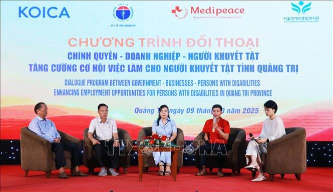 Tháo gỡ rào cản về cơ hội việc làm cho người khuyết tật