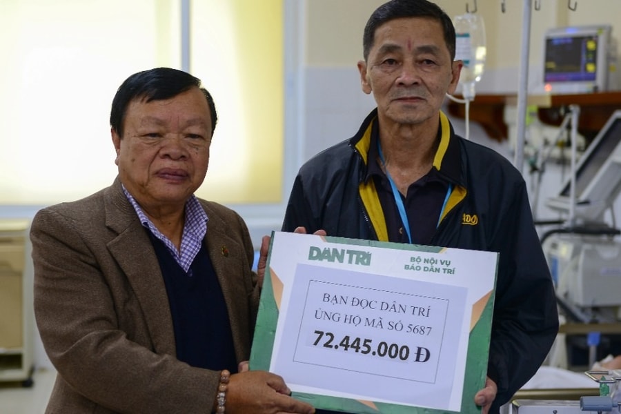 Bạn đọc hỗ trợ người chồng chăm vợ liệt giường ở Lâm Đồng gần 90 triệu đồng