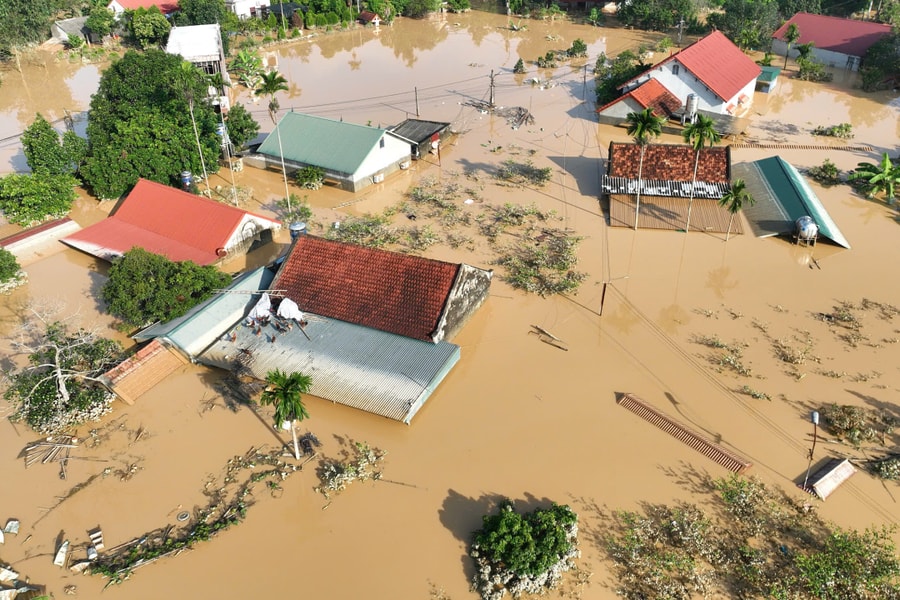 Lũ sông miền Bắc đã qua đỉnh, diện ngập thu hẹp