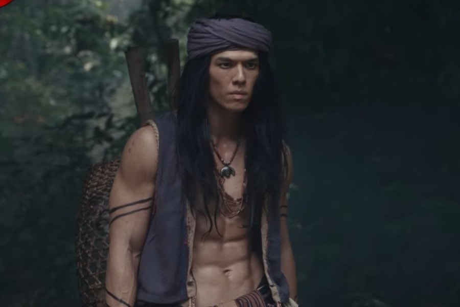 'Quỷ ăn tạng' bất ngờ dẫn đầu phòng vé Việt