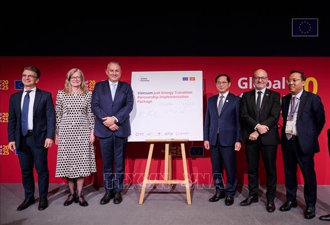 EU hỗ trợ Việt Nam 430 triệu euro thúc đẩy chuyển đổi năng lượng công bằng