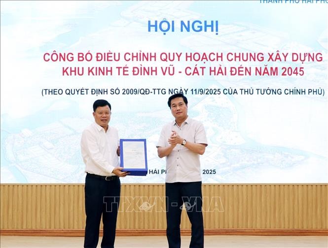 Công bố điều chỉnh quy hoạch chung xây dựng Khu kinh tế Đình Vũ - Cát Hải đến năm 2045