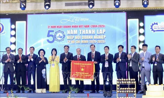 Ngày Doanh nhân Việt Nam 13/10: Tôn vinh sản phẩm, dịch vụ tiêu biểu TP. Hồ Chí Minh năm 2025