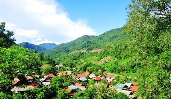 Tổng Bí thư Tô Lâm dự lễ khởi công trường nội trú liên cấp Na Ngoi, tỉnh Nghệ An