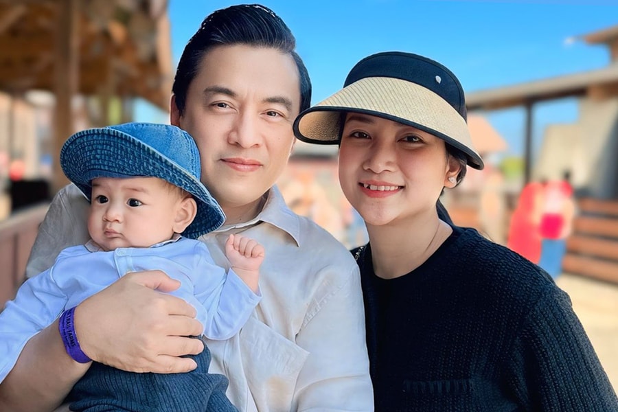 Lam Trường chăm sóc con sơ sinh