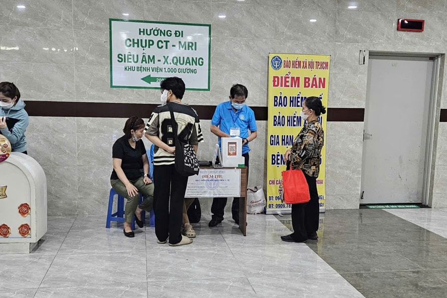 Bệnh nhân phản ánh bị thu 50.000 đồng khi đổi nơi khám BHYT