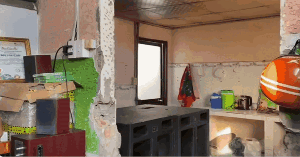 Một nghệ sĩ hài miền Nam tuổi xế chiều sống tạm ở nhà kho, không show, gặp khó khăn về sức khỏe