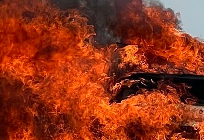 Cháy tại xưởng sản xuất gỗ ép ở Hưng Yên