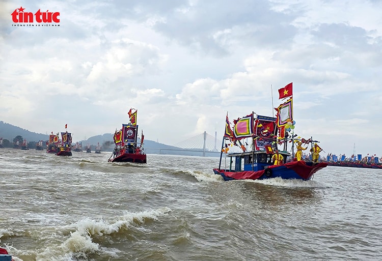 Sông Lục Đầu vang trống hội – Linh thiêng ngày hội quân Kiếp Bạc