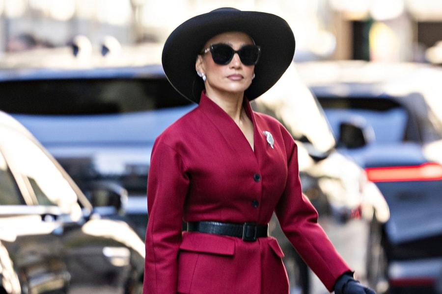 Phong cách mùa thu của Jennifer Lopez