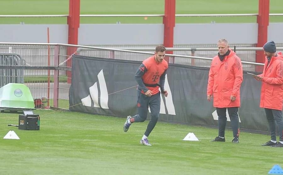 Bayern học hỏi nhà vô địch nhảy xa Olympic