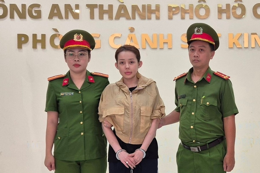 DJ Ngân 98 bị bắt