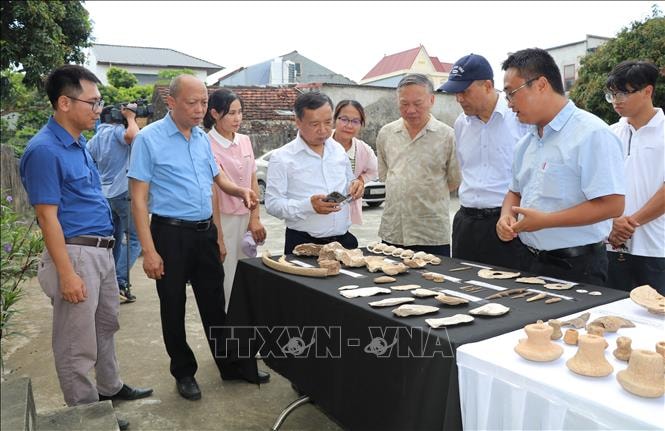 Khơi dậy giá trị di sản từ 'lòng đất' Mán Bạc