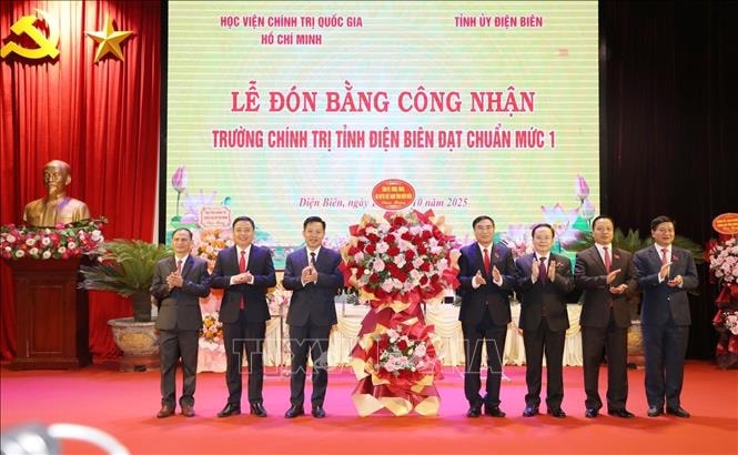 Trường Chính trị tỉnh Điện Biên được công nhận đạt chuẩn mức độ 1