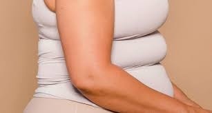 Bị chê béo, thiếu nữ giảm cân đến mức nhập viện tâm thần