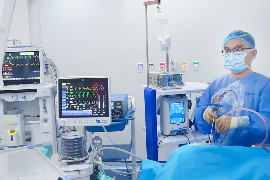 Bị vợt pickleball đánh vỡ xương mũi