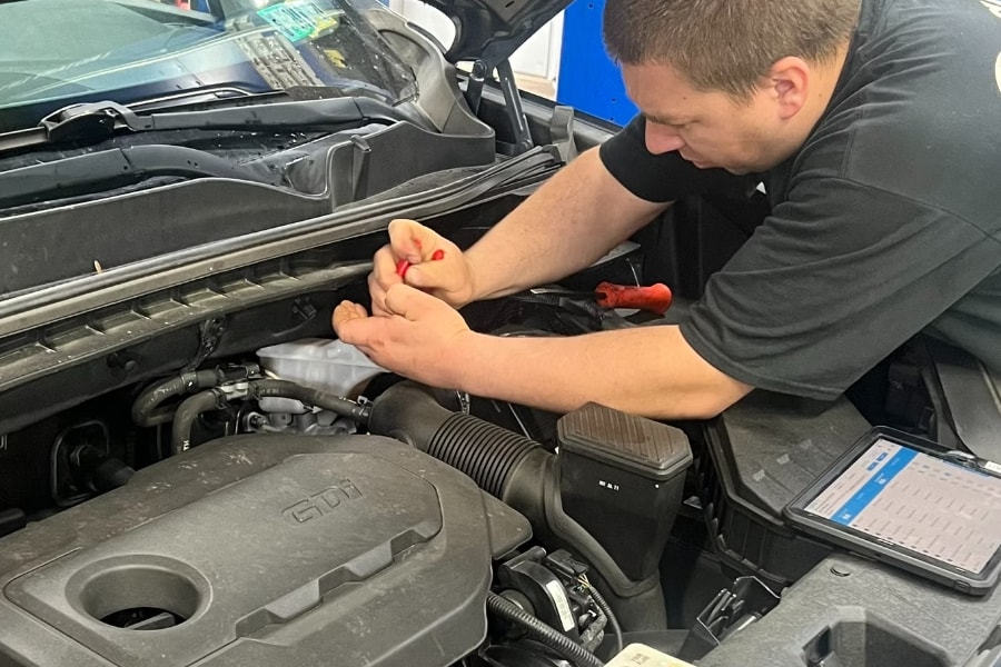 Chi phí sửa chữa ôtô tăng vọt