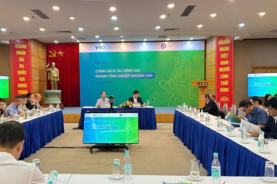 Tháo gỡ vướng mắc về chính sách tài chính cho doanh nghiệp khai khoáng