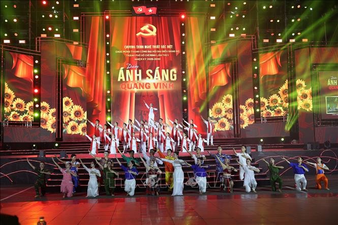 Đặc sắc các chương trình chào mừng Đại hội Đảng