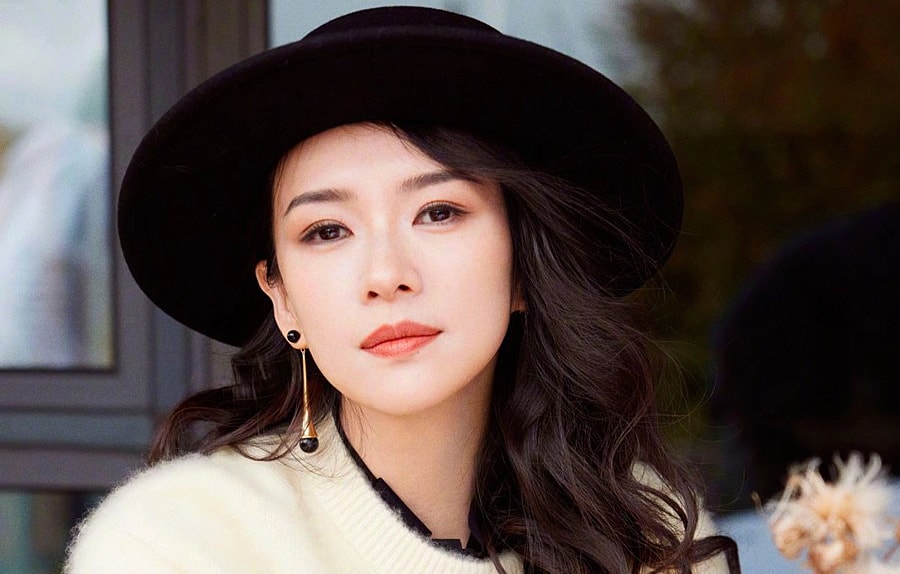 Chương Tử Di khóc khi con gái khích lệ tìm người bầu bạn