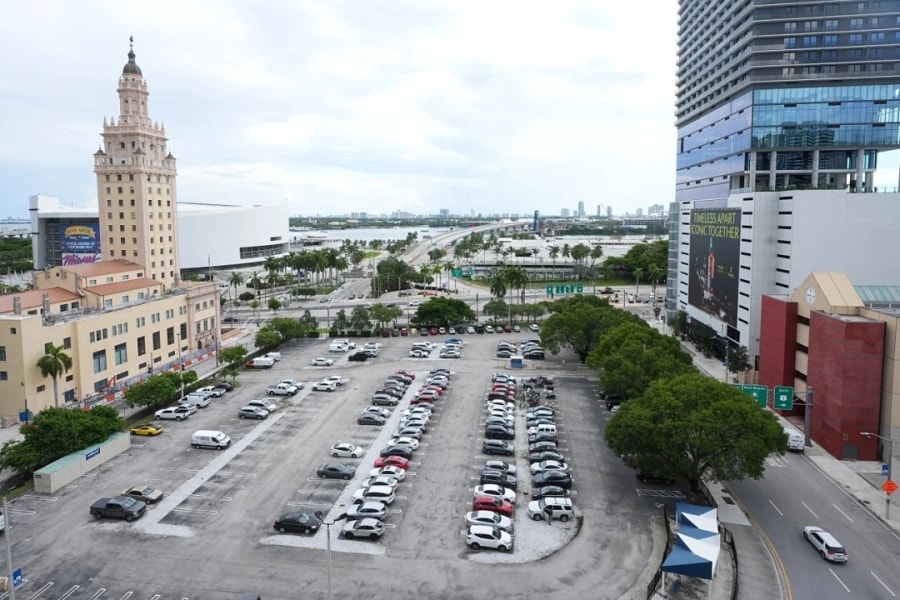 Florida bị phản đối vì cấp đất vàng xây thư viện Tổng thống Trump