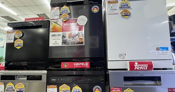 Thị trường điện máy ngày 15-10: Máy rửa chén giảm giá mạnh