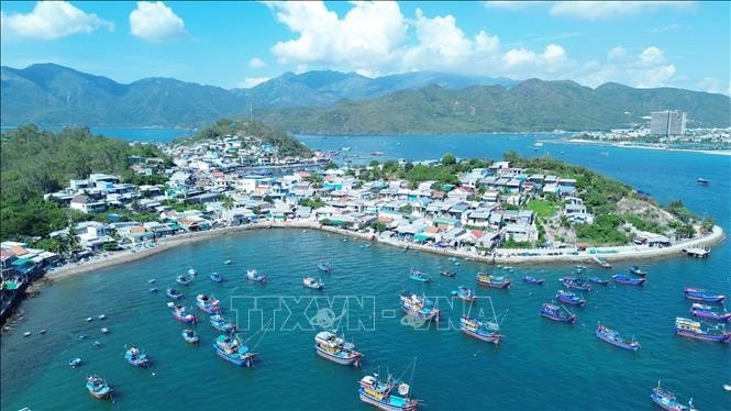 Khai thác giá trị văn hóa bản địa để phát triển du lịch cộng đồng tại Khánh Hòa