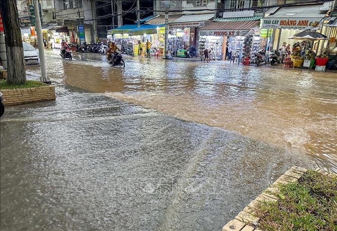 Cần Thơ ngập bất thường dù không phải kỳ triều cường