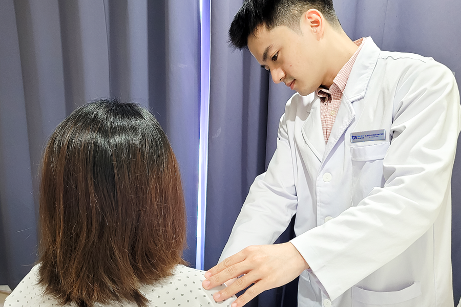 26 tuổi mới biết lõm ngực bẩm sinh