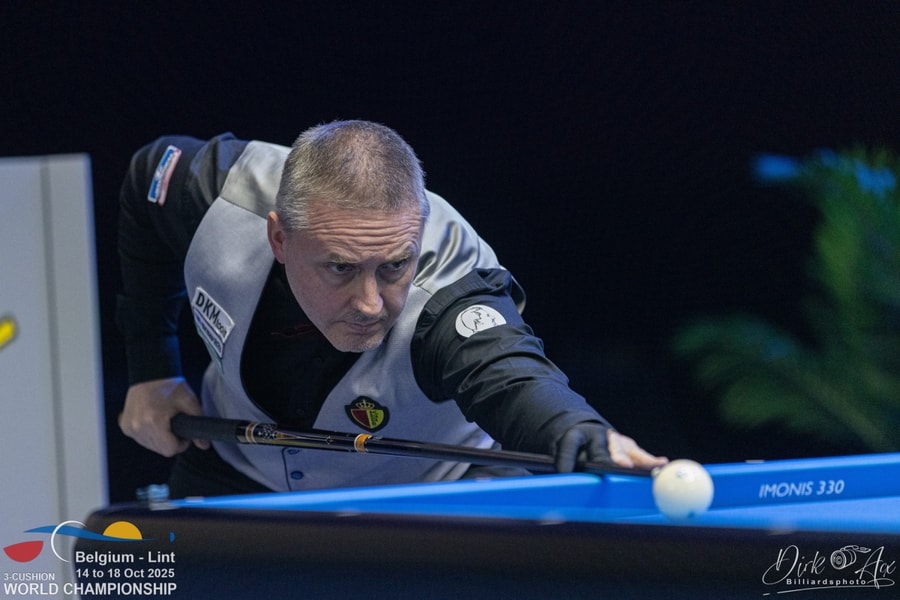 Tình huống chơi đẹp của thiên tài billiards thế giới