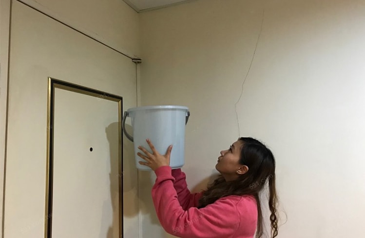 Có được từ chối đóng tiền thuê nhà vì bị thấm dột không?