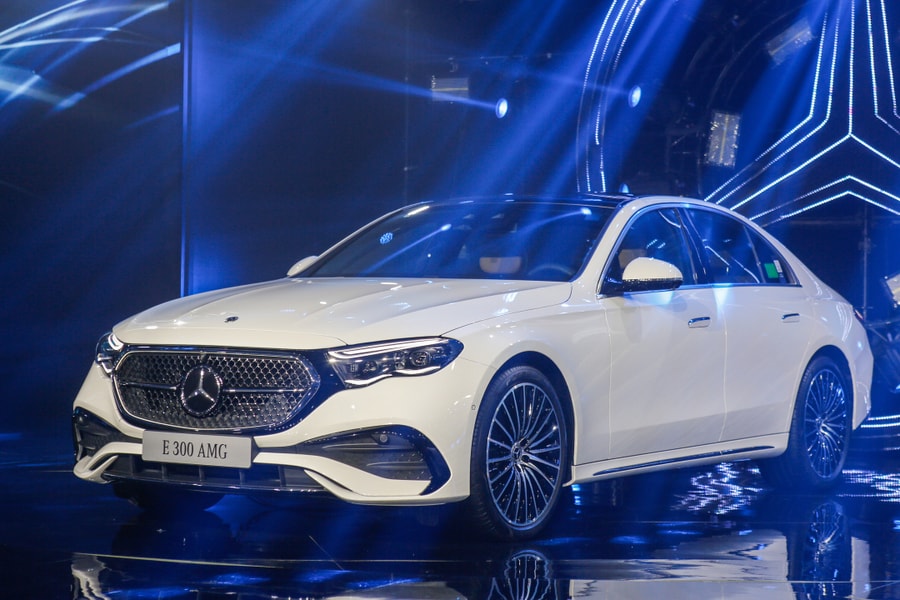 Mercedes E-class thế hệ mới ra mắt, giá cao nhất 3,2 tỷ đồng