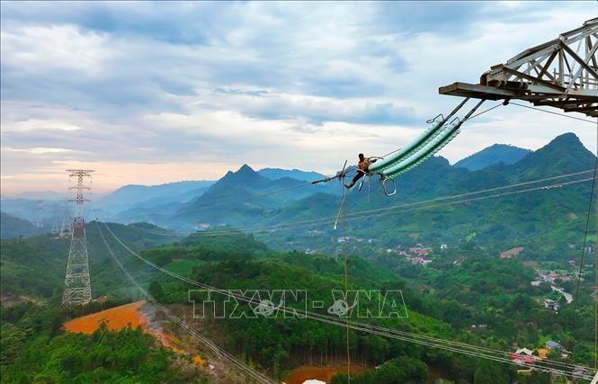 Khánh thành dự án đường dây 500kV Lào Cai - Vĩnh Yên
