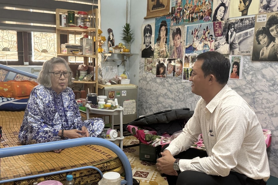 Lãnh đạo TP Hồ Chí Minh thăm và tri ân các văn nghệ sĩ