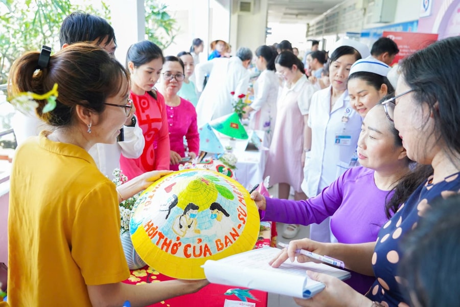 Sôi nổi các hoạt động tôn vinh phụ nữ nhân ngày Phụ nữ Việt Nam 20/10