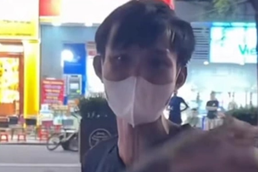 Xác minh vụ người bán hàng rong ở Hà Nội có hành vi quấy rối du khách nữ