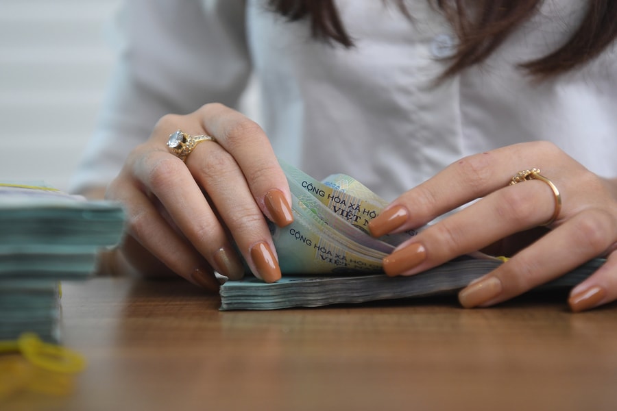 'Doanh nghiệp tăng lương ngày càng ít'