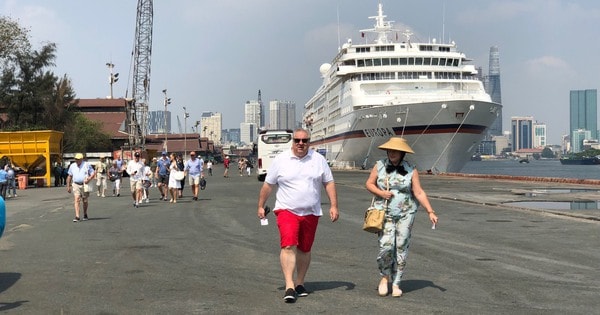 Dịp Tết, hàng ngàn khách tàu biển quốc tế tới "xông đất"